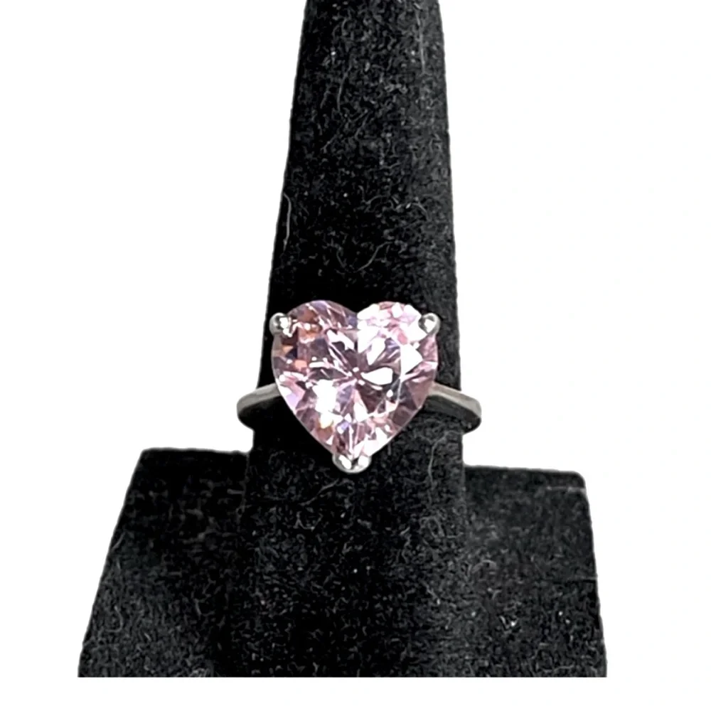 Heart-Shaped Pink Sterling silver Ring๐ - Picture 1 of 2